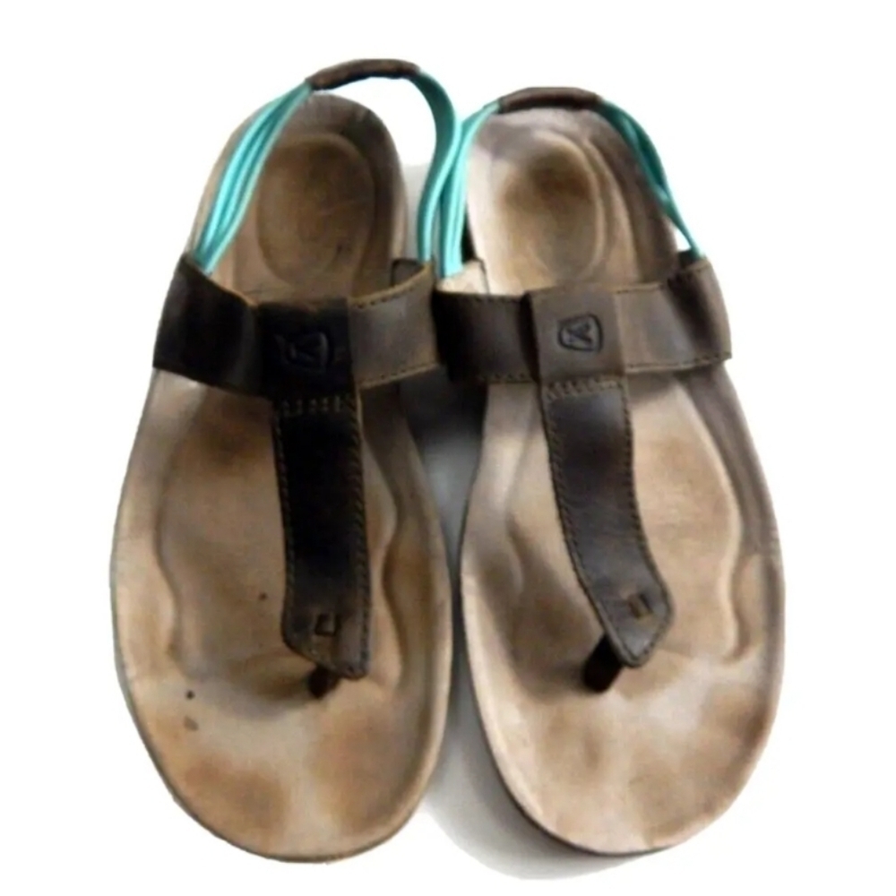 Keen Dauntless T-Strap Sandals